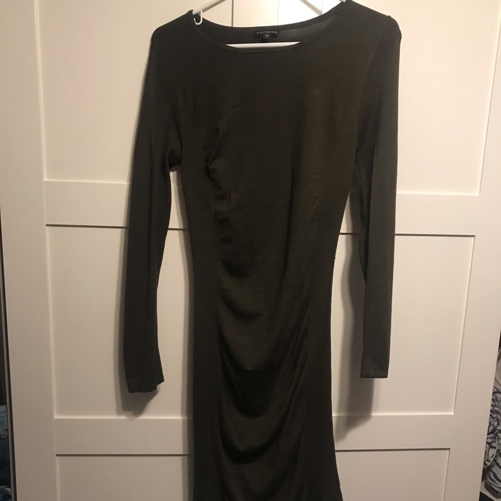 EXPRESS green long sleeved dress